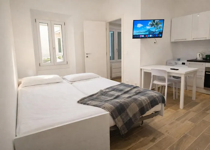 Cozy Studio In The Heart Of Menton'S Old Town