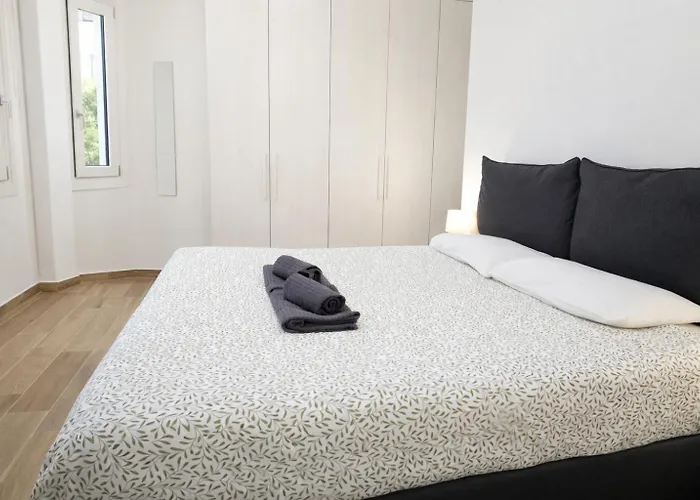 Comfortable 1-Bedroom Central Menton